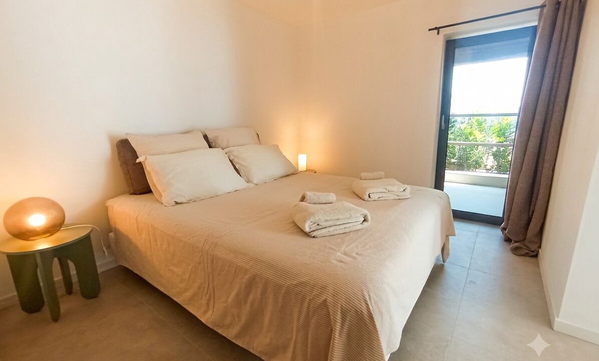 Photo of Bedroom in Espero-Pax