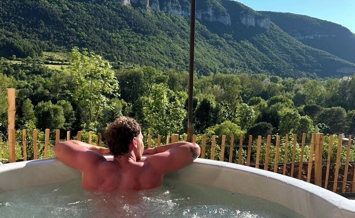 Photo of Outdoor in Mostuejouls