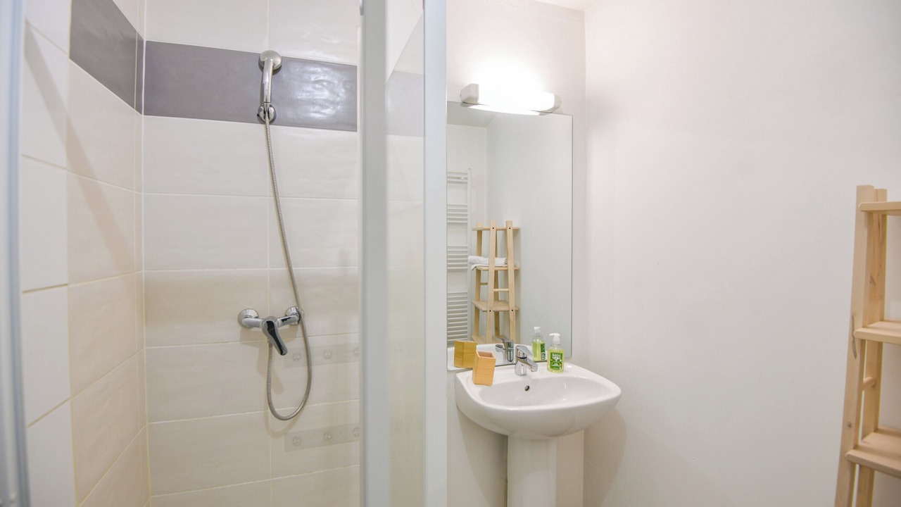 Photo of Bathroom in Le Camas