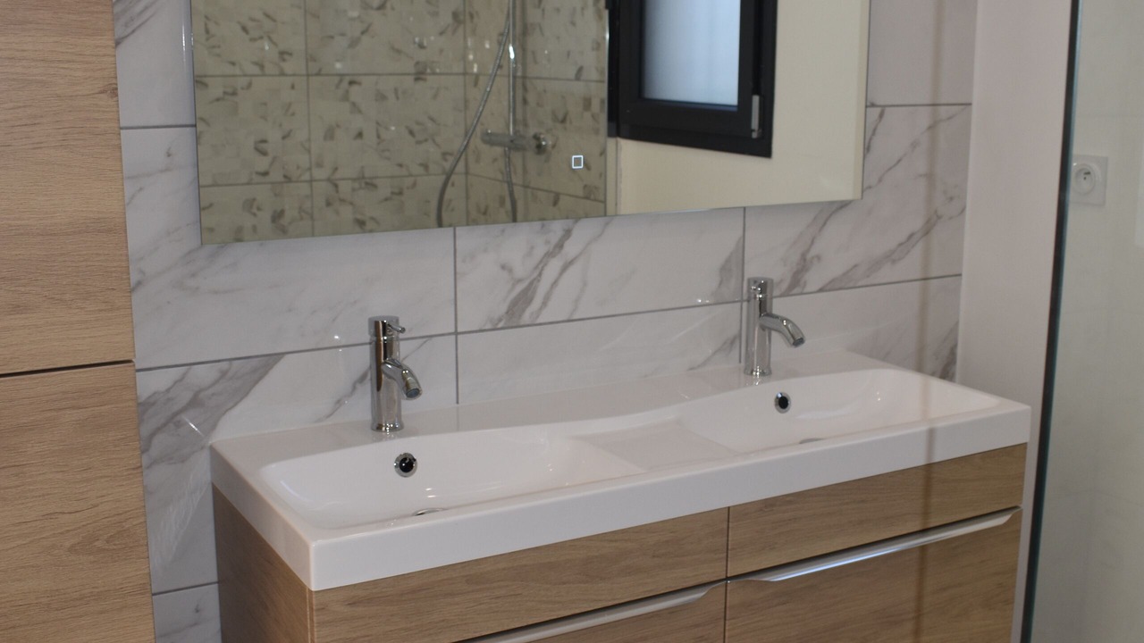 Photo of Bathroom in Arles