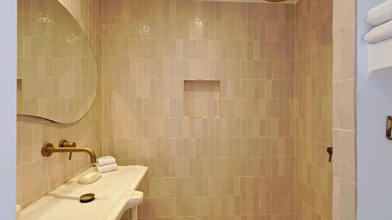 Photo of Bathroom in Ollioules