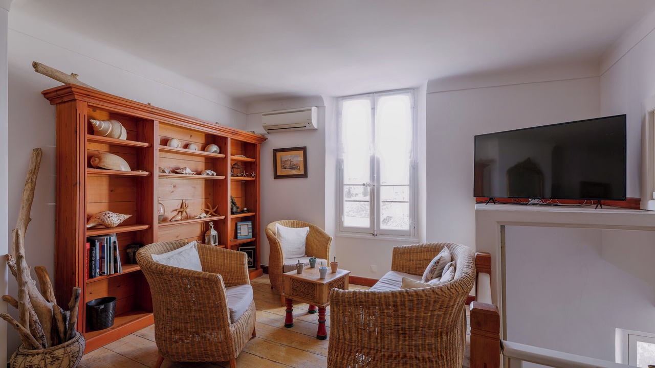 Photo of Livingroom in Old Town