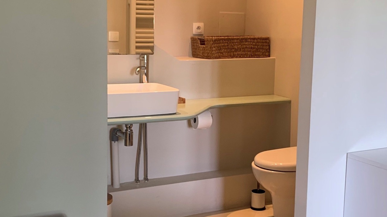 Photo of Bathroom in Sainte-Cecile-les-Vignes
