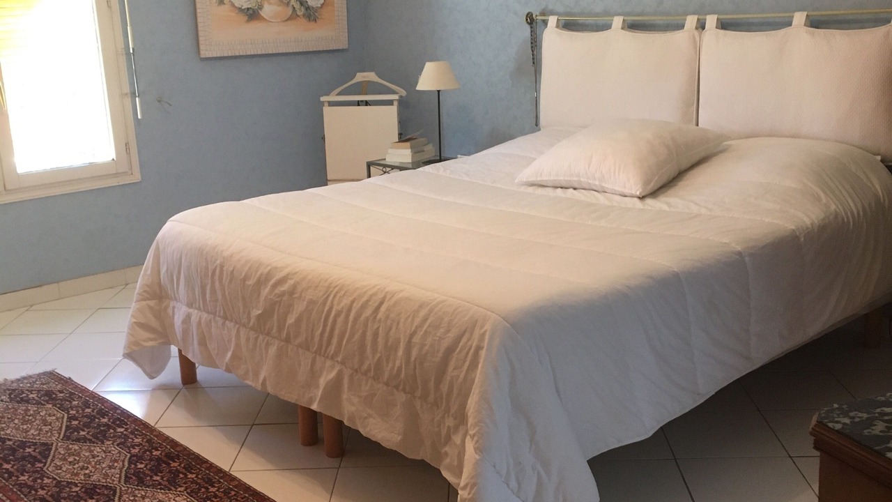 Photo of Bedroom in Chateauneuf-de-Gadagne