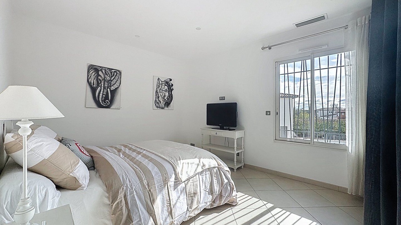 Photo of Bedroom in Teyran