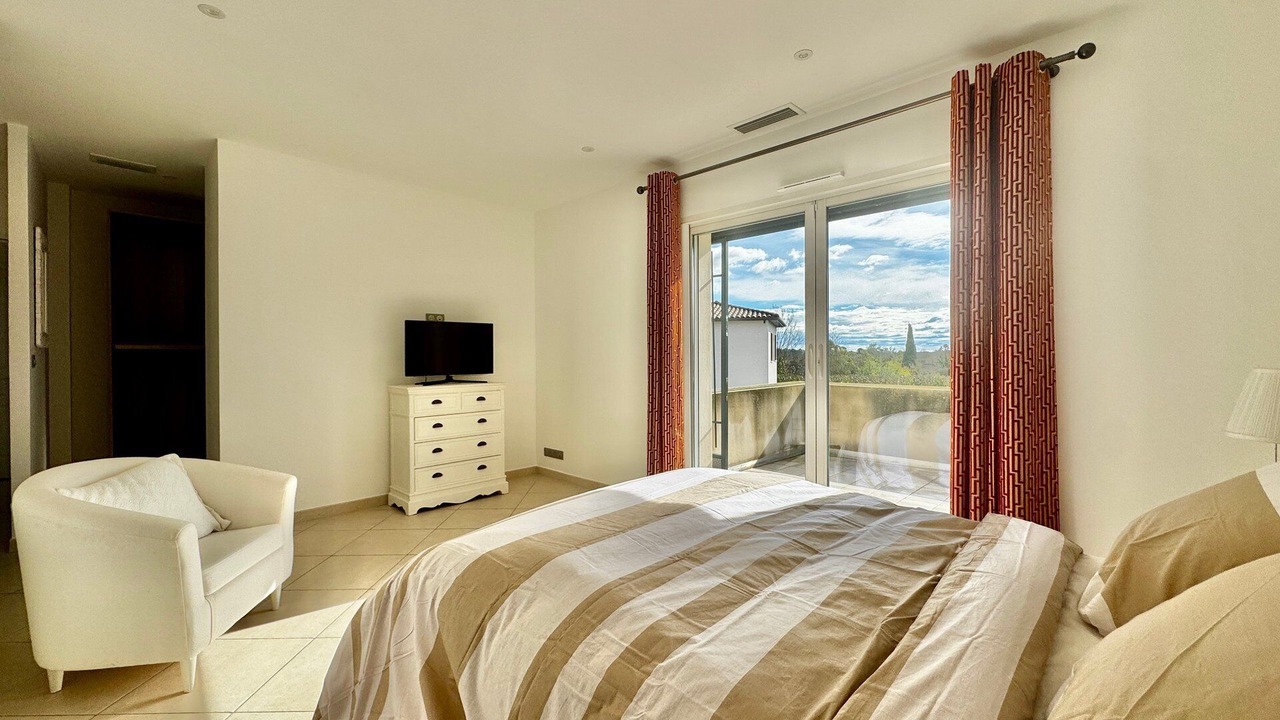 Photo of Bedroom in Teyran