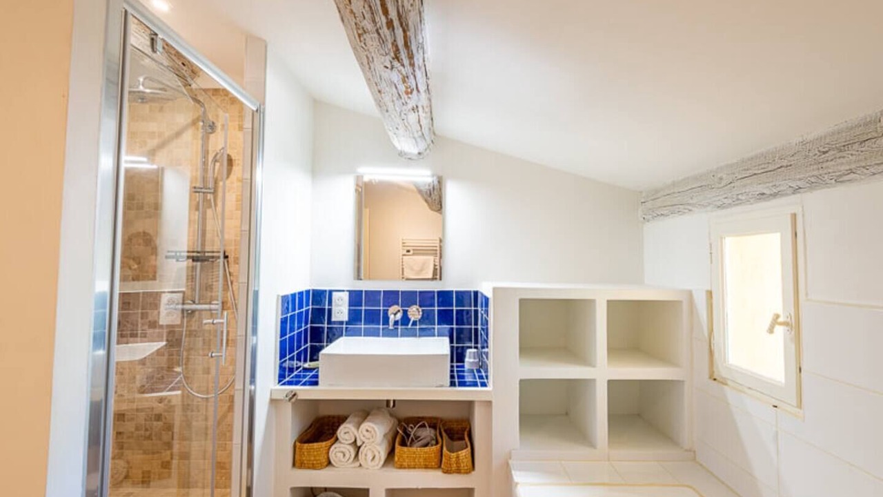 Photo of Bathroom in Neoules