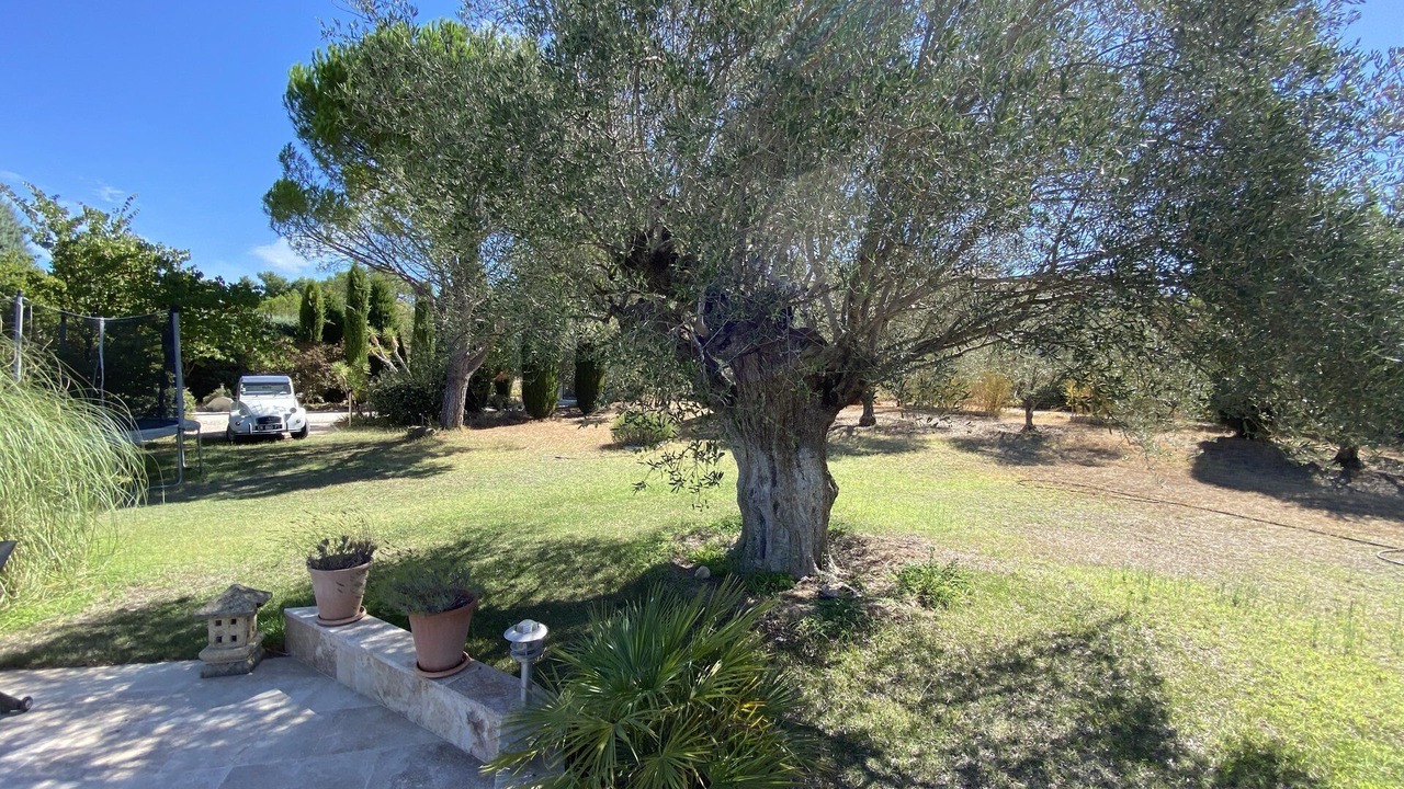 Photo of Outdoor in Orgon
