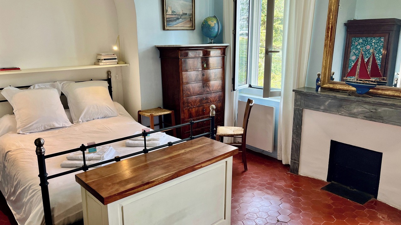 Photo of Bedroom in Giens