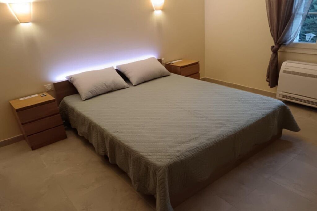 Photo of Bedroom in Aubignan
