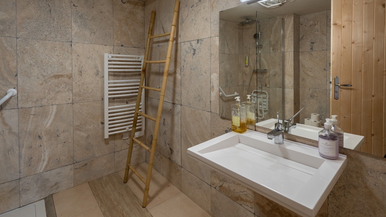 Photo of Bathroom in Grillon