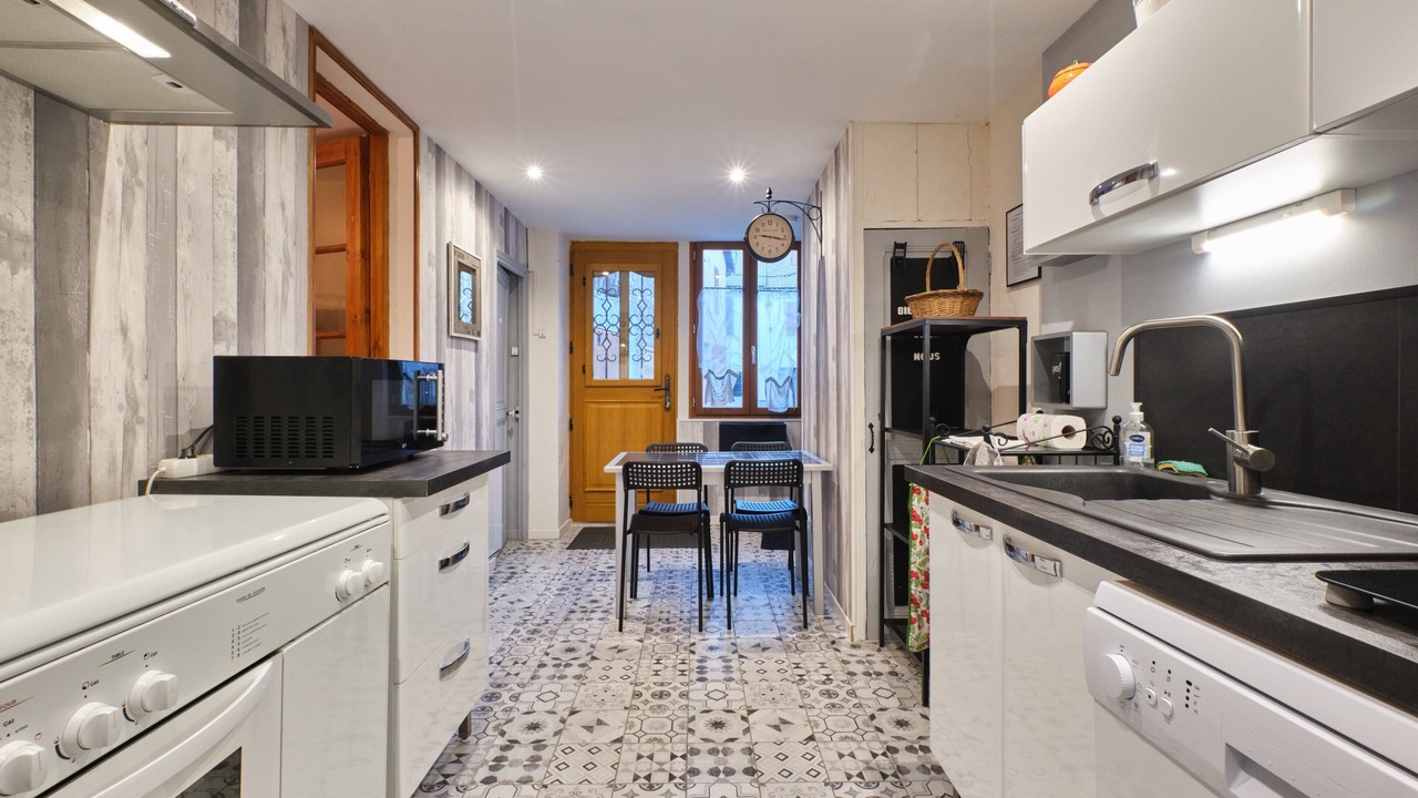 Photo of Kitchen in Mens