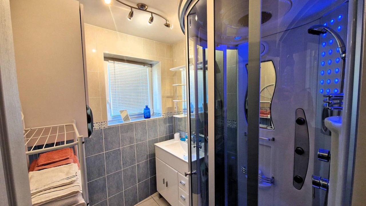 Photo of Bathroom in Chauffayer