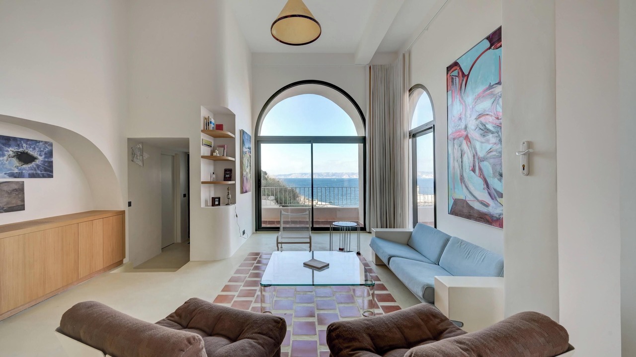 Photo of Livingroom in Endoume