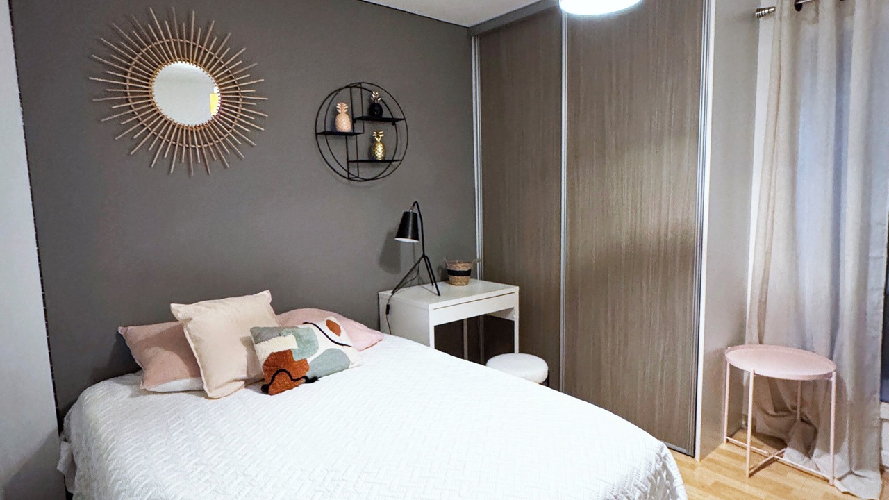 Photo of Bedroom in Meounes-les-Montrieux