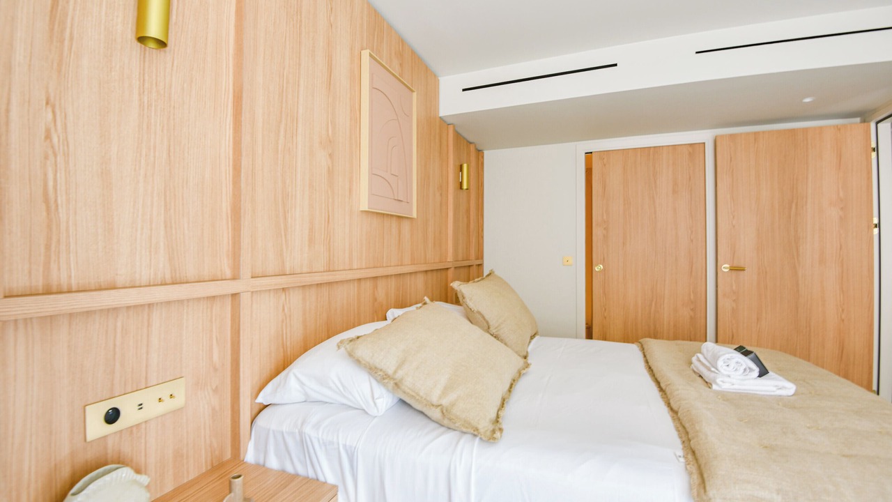 Photo of Bedroom in Opera