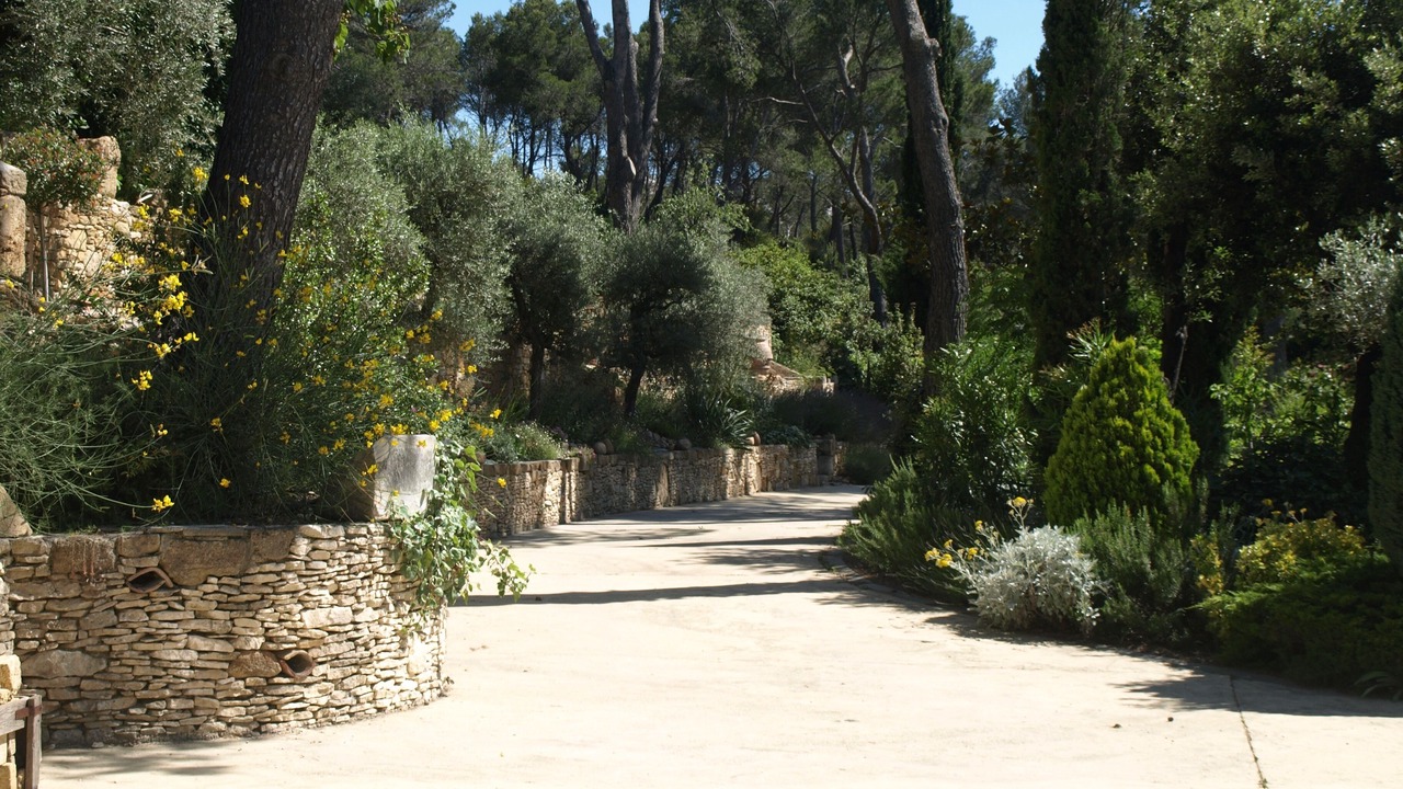 Photo of Outdoor in Orgon