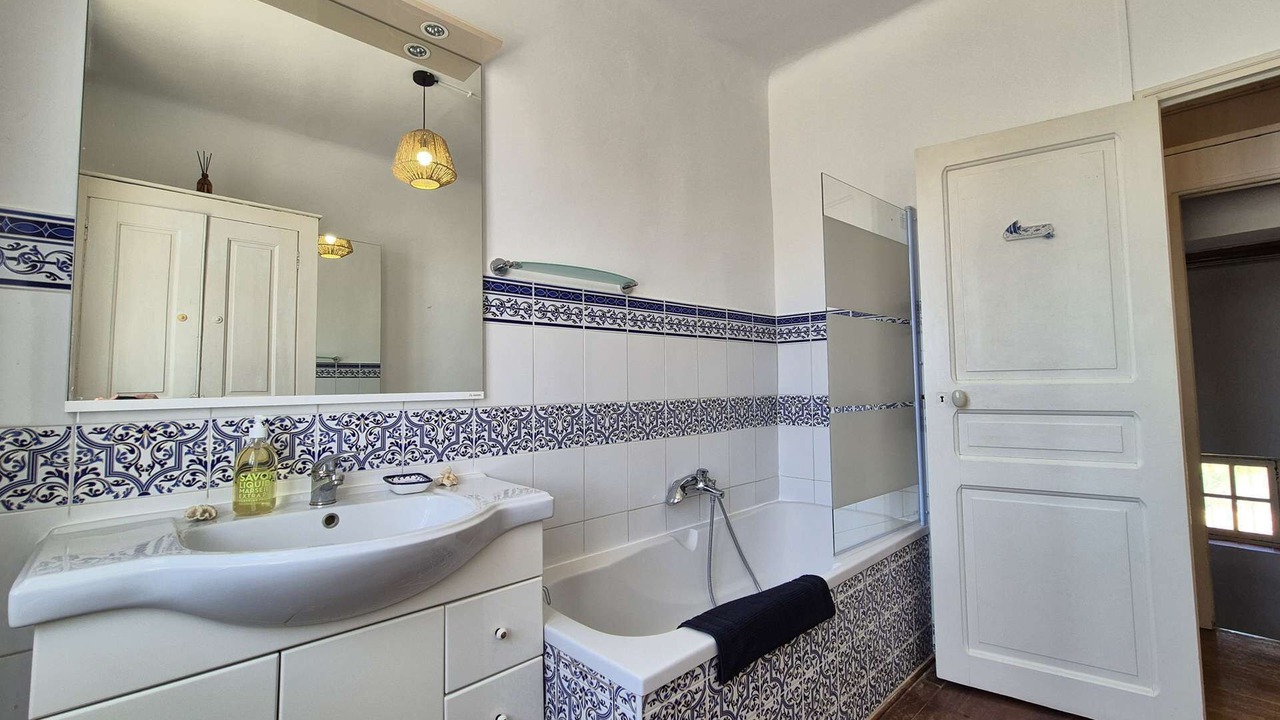 Photo of Bathroom in Saint-Mandrier-sur-Mer