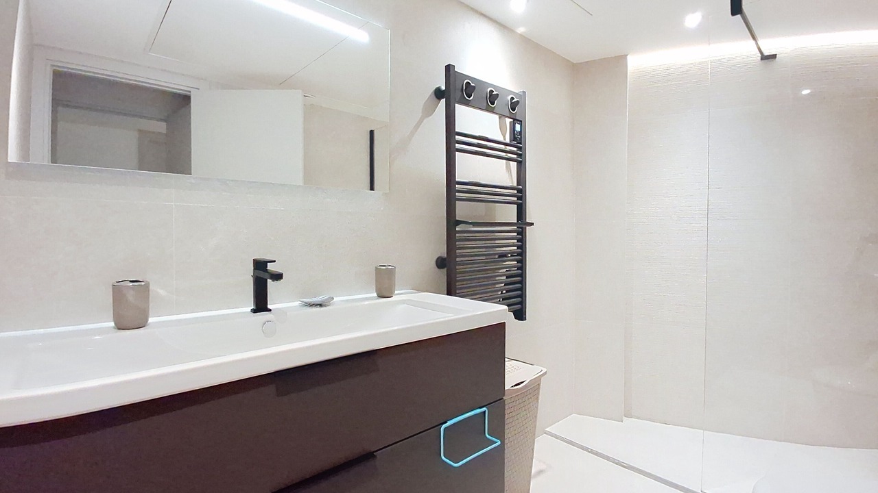 Photo of Bathroom in Mandelieu-La-Napoule