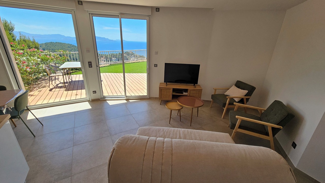 Photo of Livingroom in Ensues-la-Redonne