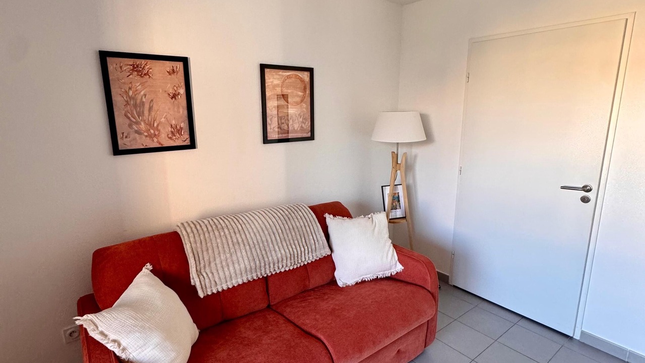 Photo of Livingroom in Grand Sud