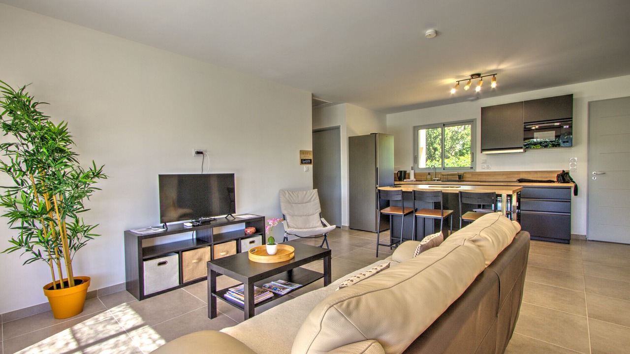 Photo of Livingroom in Suze-la-Rousse