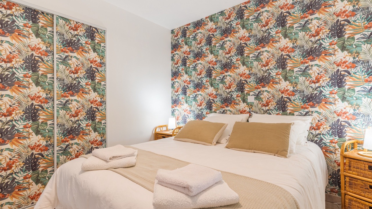 Photo of Bedroom in Roussillon