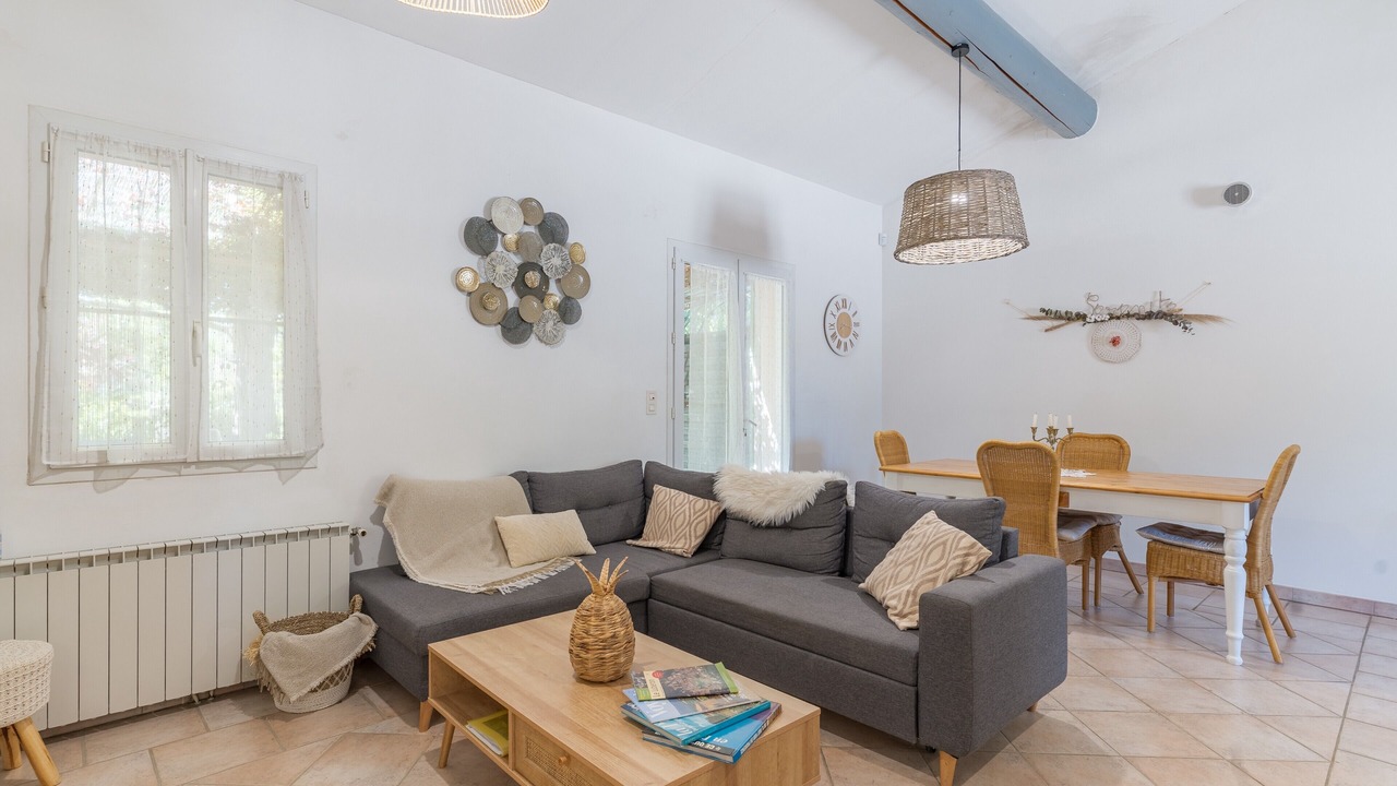 Photo of Livingroom in Roussillon