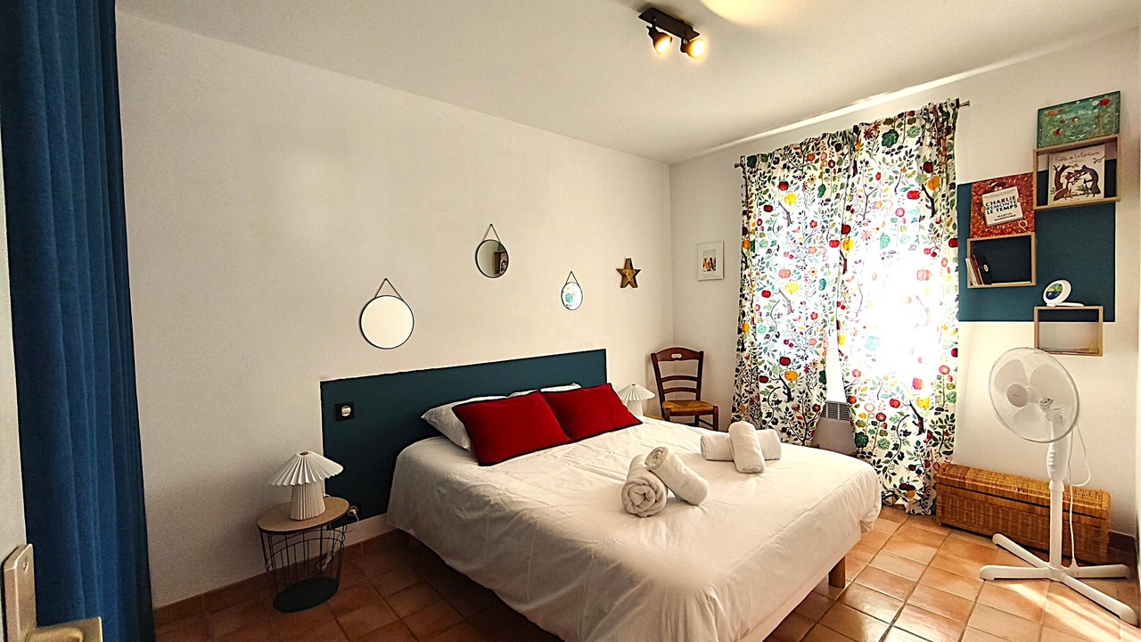 Photo of Bedroom in L'Isle-sur-la-Sorgue
