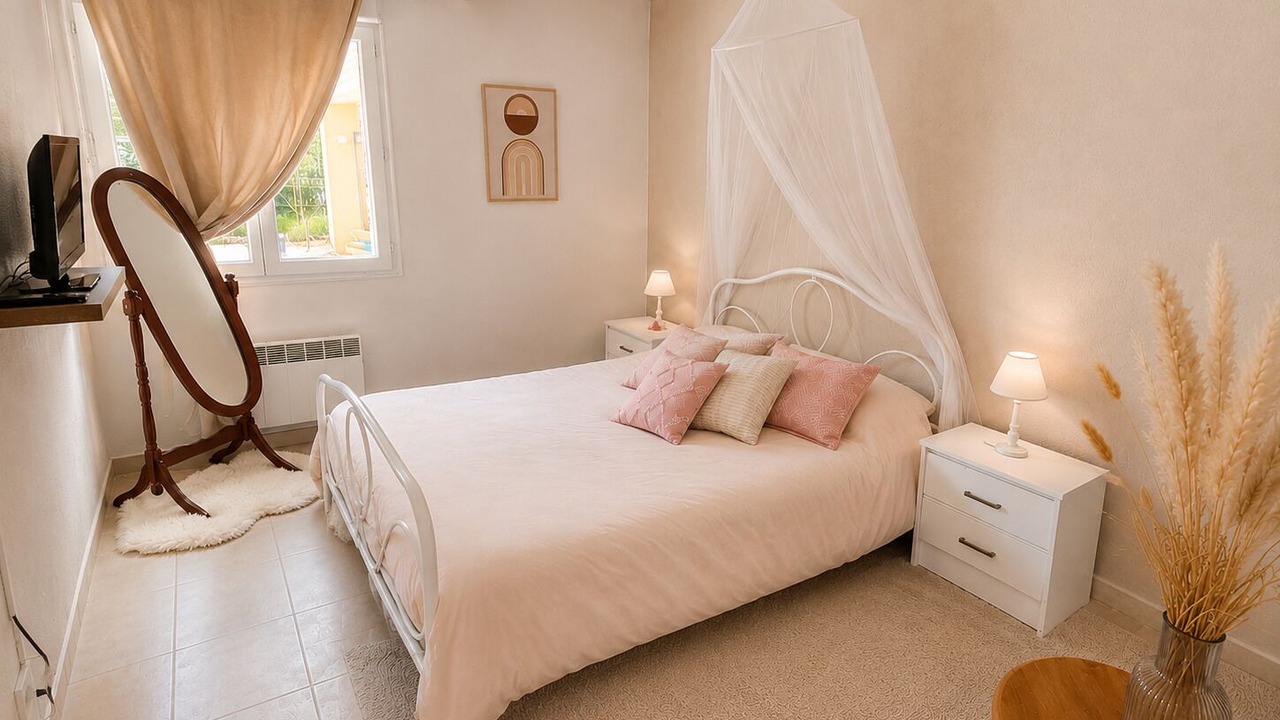Photo of Bedroom in Saint-Paul-en-Foret
