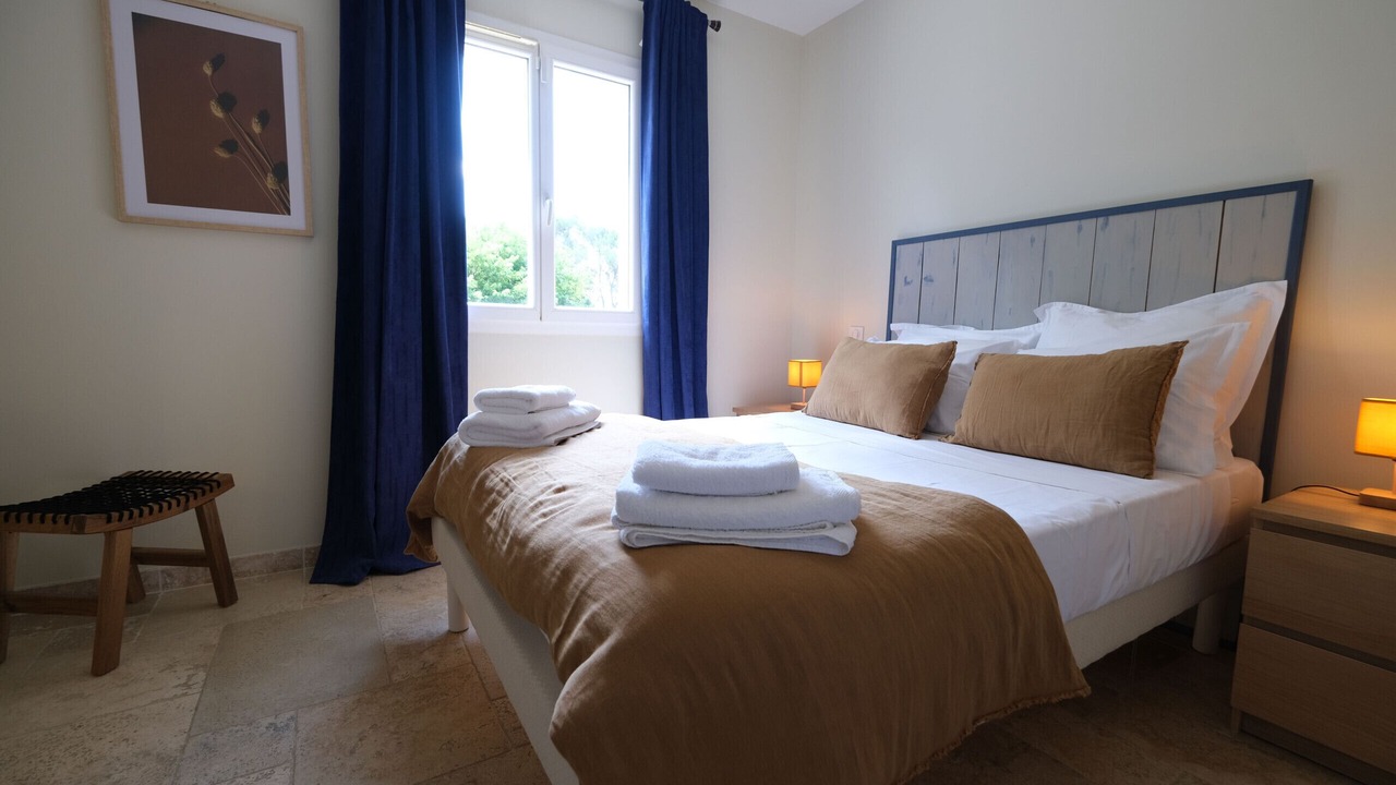 Photo of Bedroom in Saint-Cannat