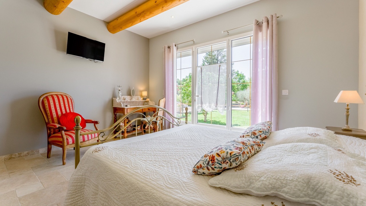 Photo of Bedroom in Orange
