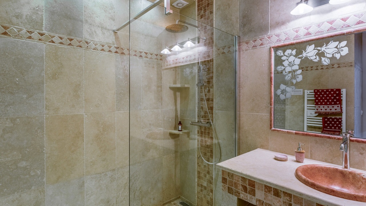 Photo of Bathroom in Orange