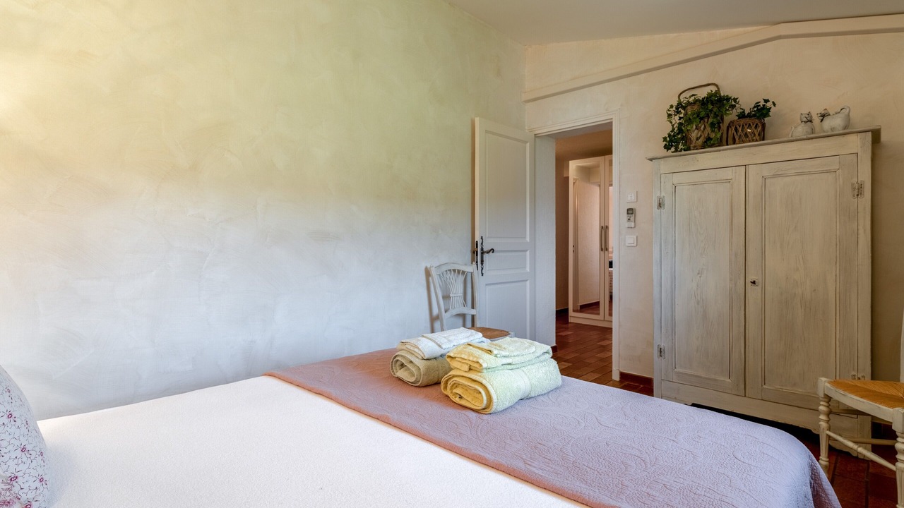 Photo of Bedroom in Crillon-le-Brave