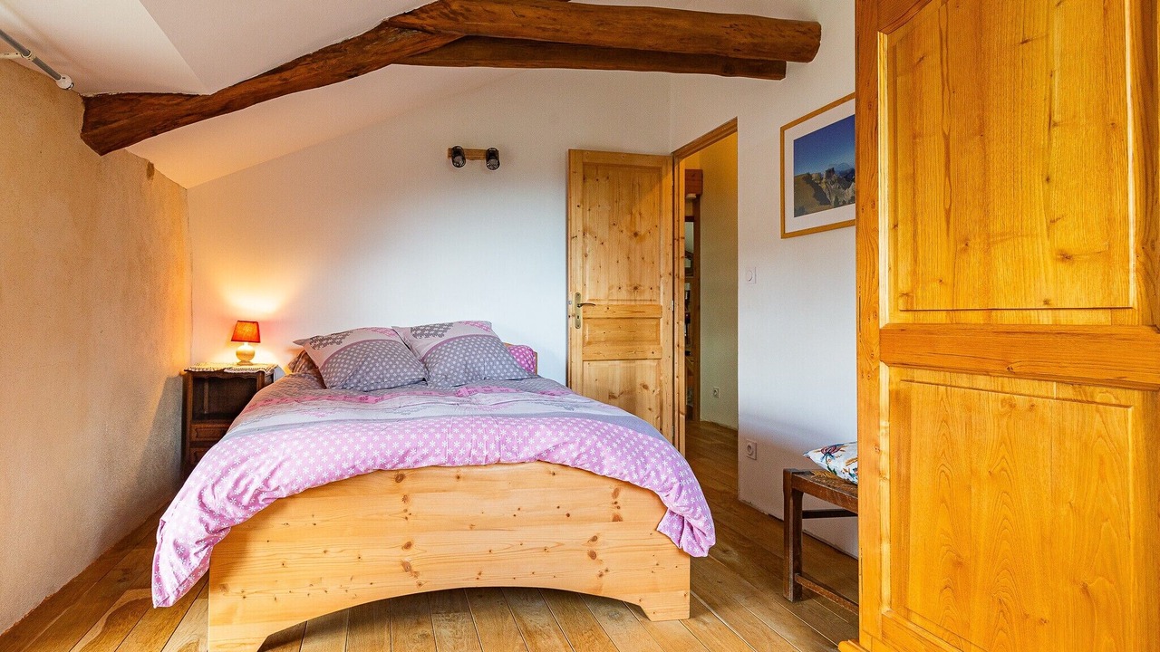 Photo of Bedroom in Presles