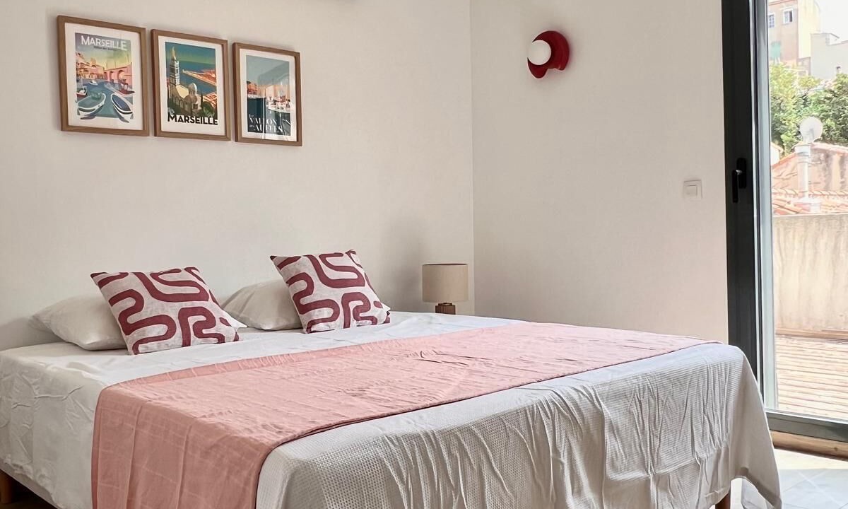 Photo of Bedroom in Endoume