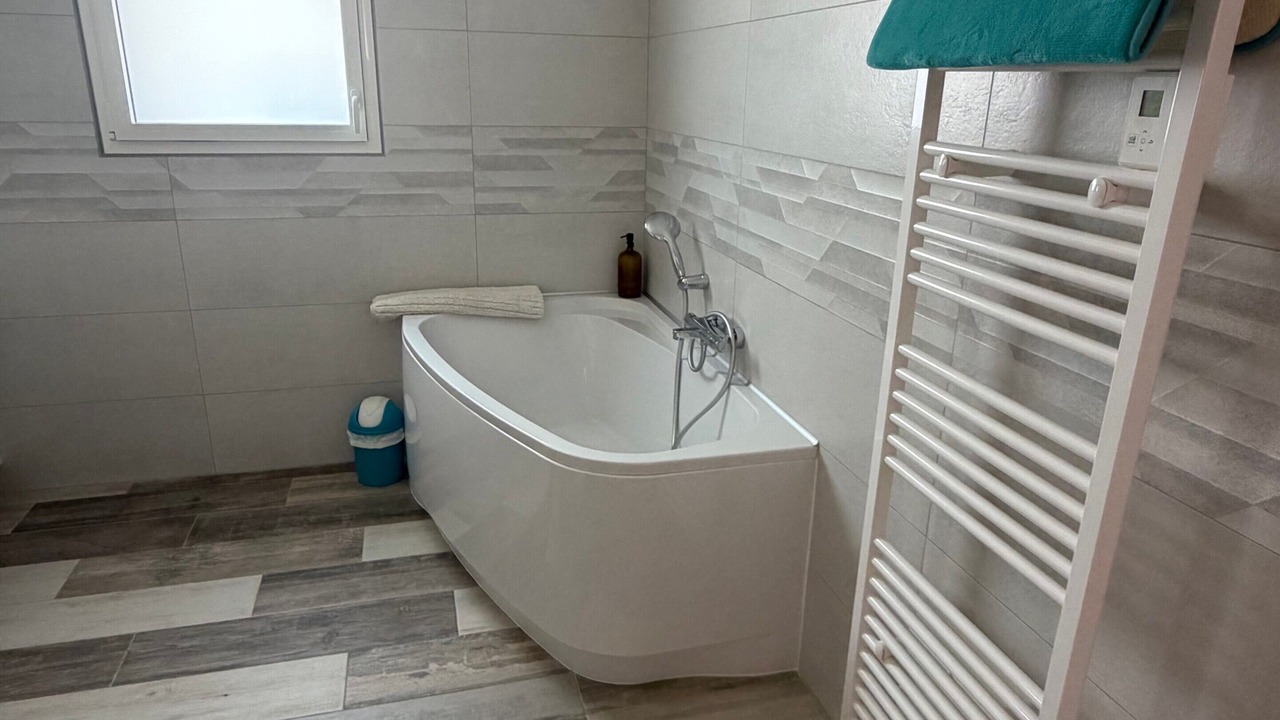 Photo of Bathroom in Boisset-et-Gaujac