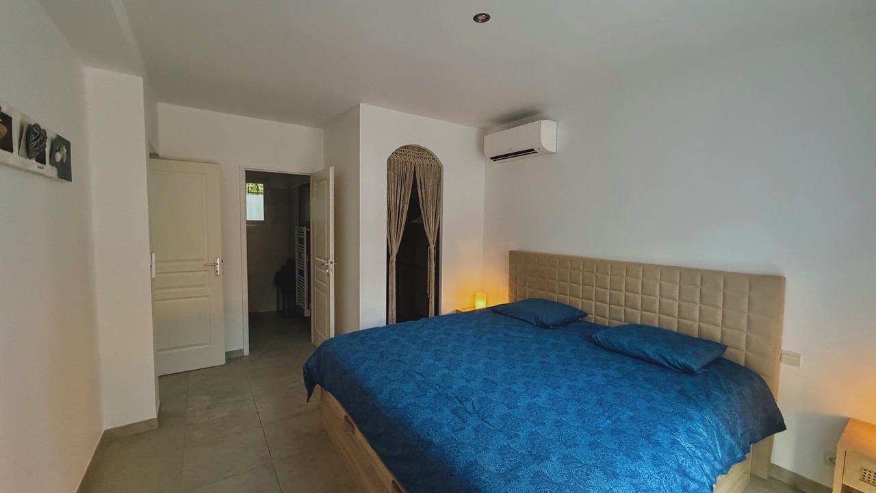 Photo of Bedroom in Six-Fours-les-Plages