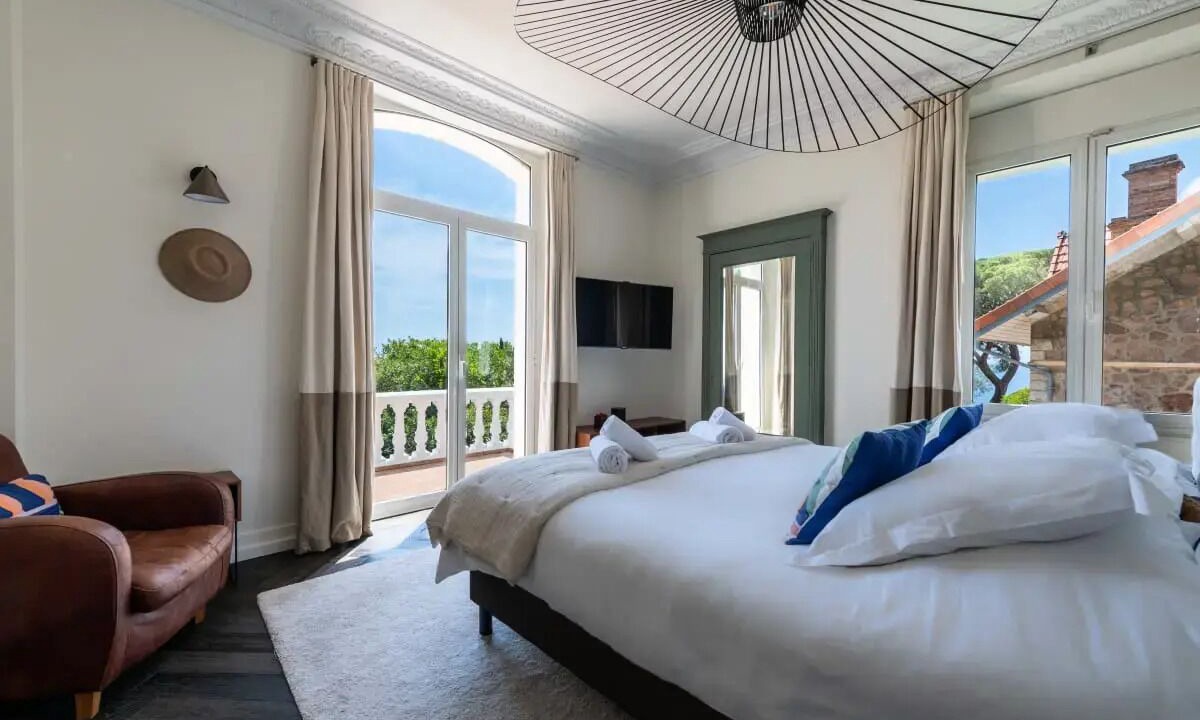 Photo of Bedroom in Cannes La Bocca