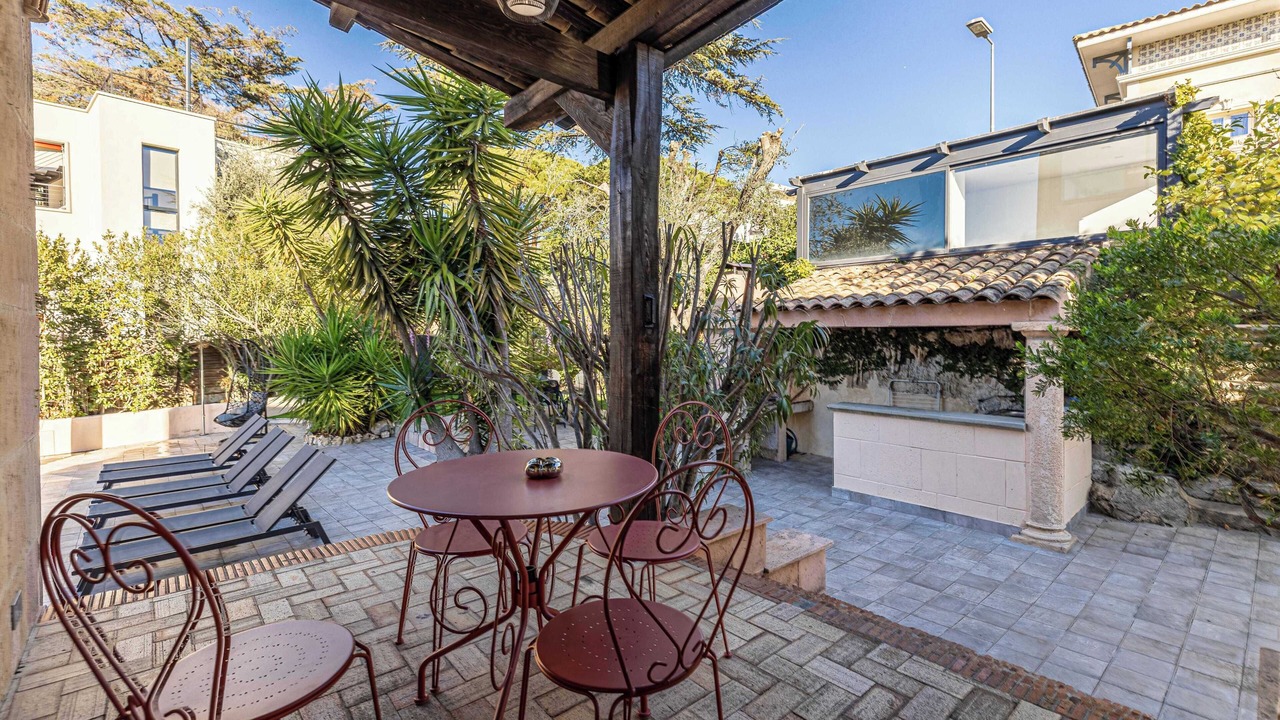 Photo of Outdoor in Carnot