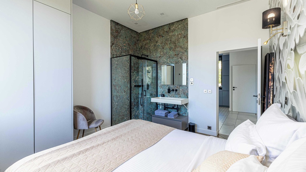 Photo of Bedroom in Carnot