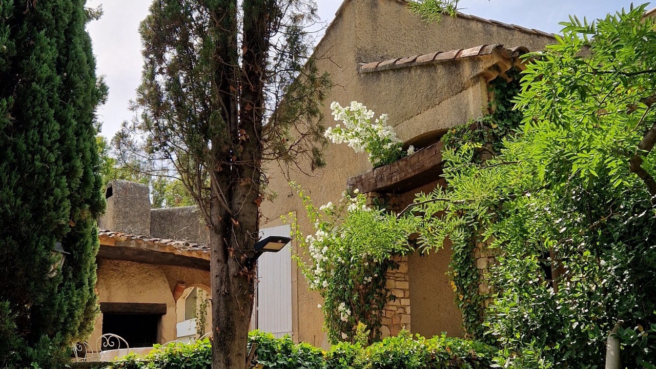Photo of Outdoor in Saint-Martin-de-Crau
