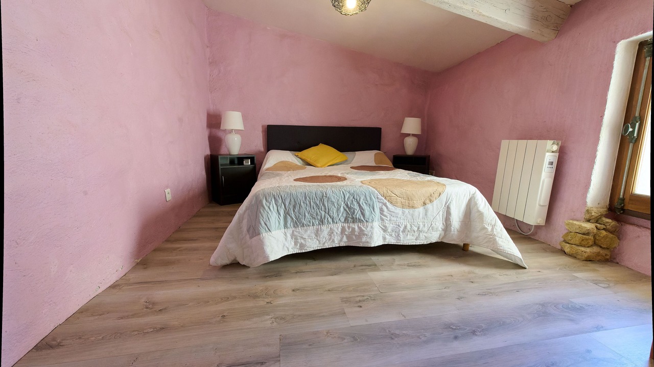 Photo of Bedroom in Lambesc