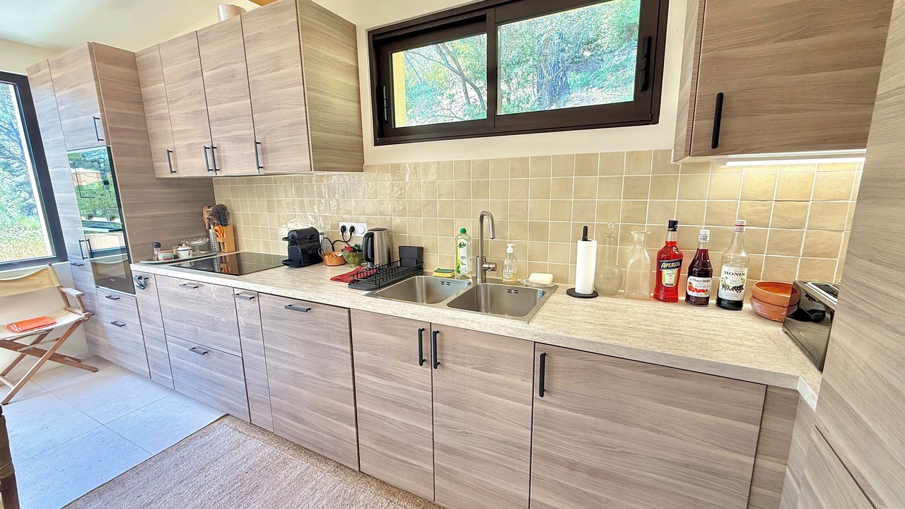 Photo of Kitchen in Saint-Marc-Jaumegarde