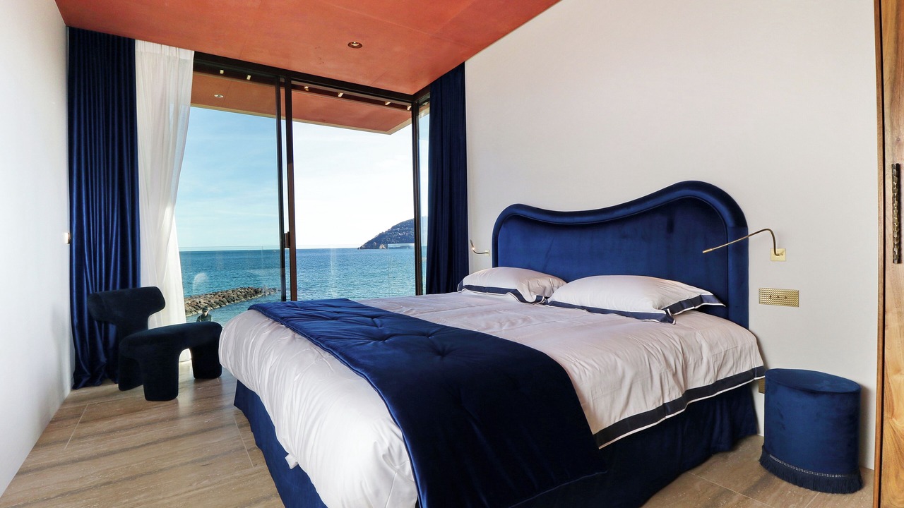 Photo of Bedroom in Mandelieu-la-Napoule Beach