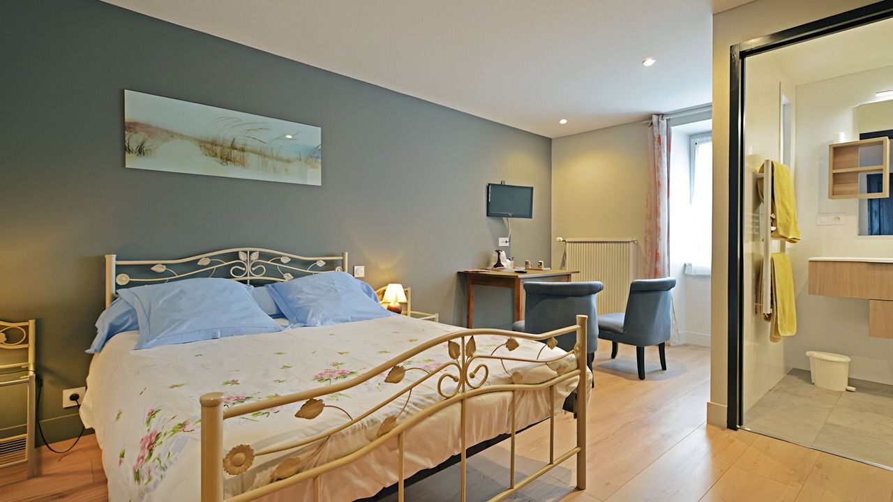 Photo of Bedroom in Castelnau-Pegayrols