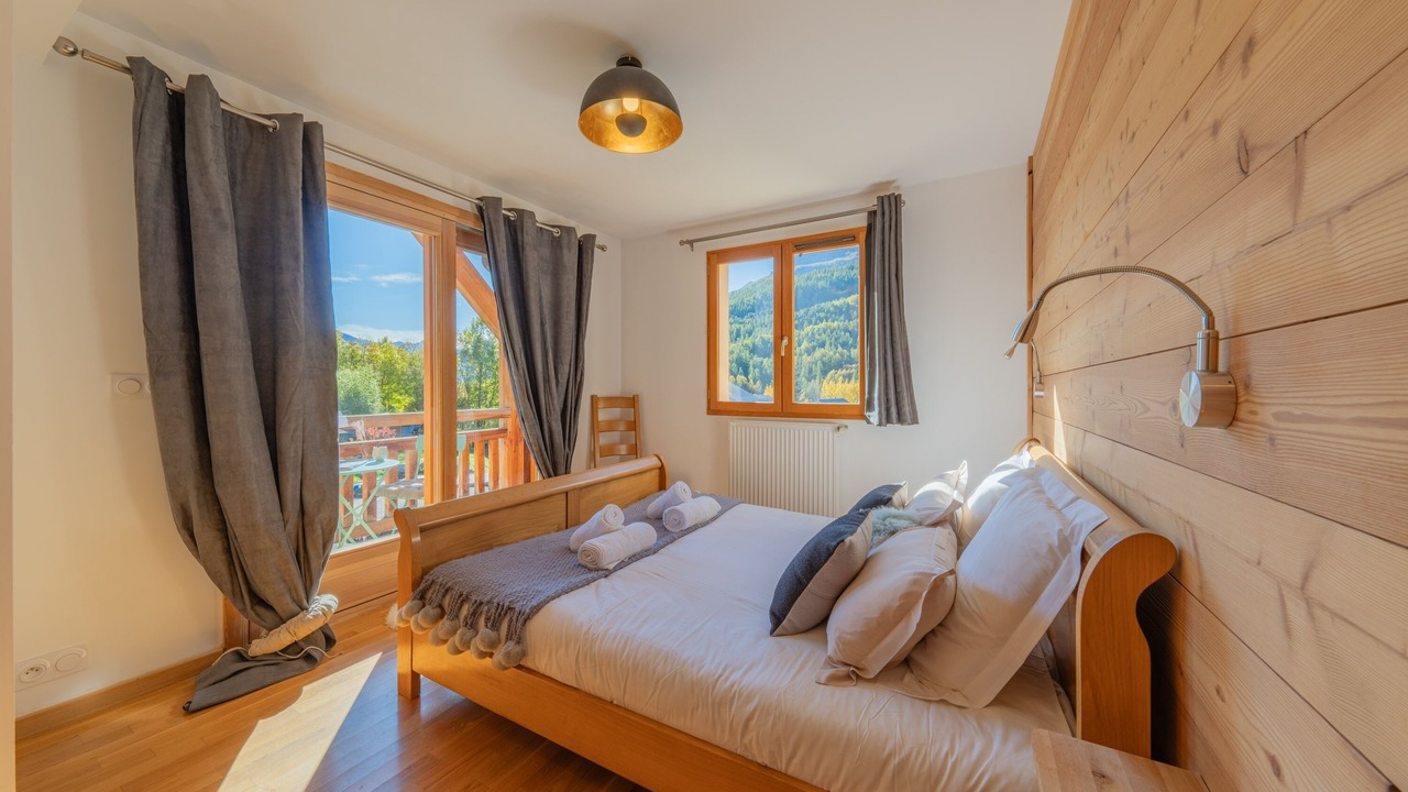 Photo of Bedroom in La Salle-les-Alpes