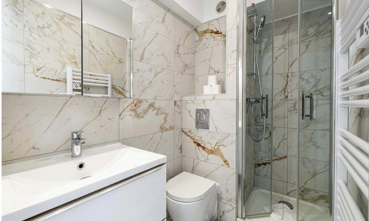 Photo of Bathroom in Prado - Republique