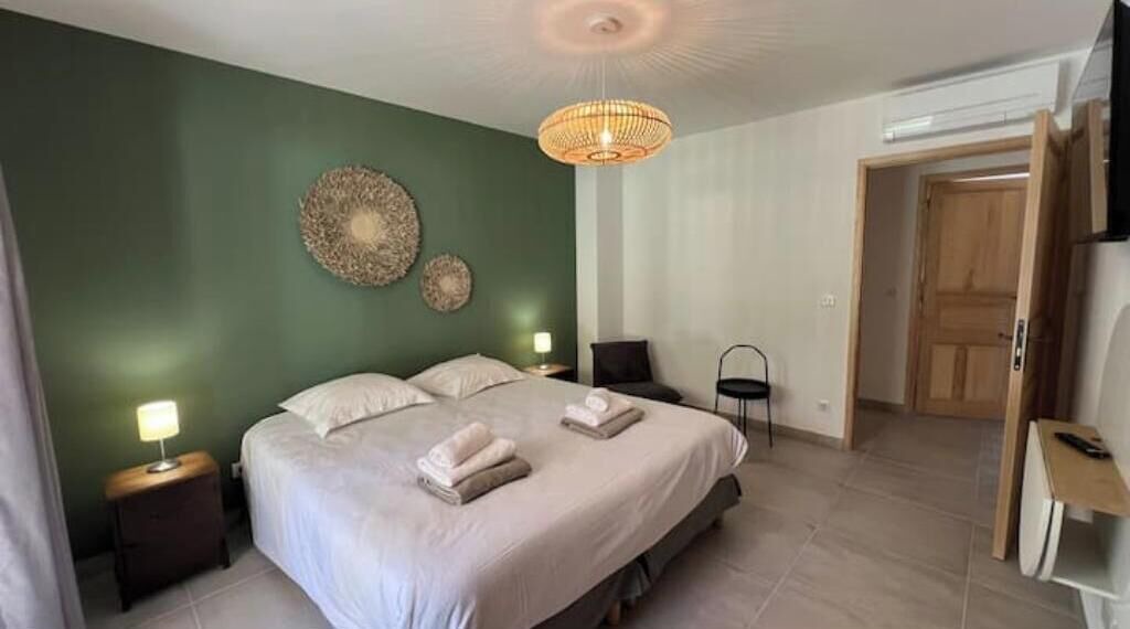 Photo of Bedroom in Gordes