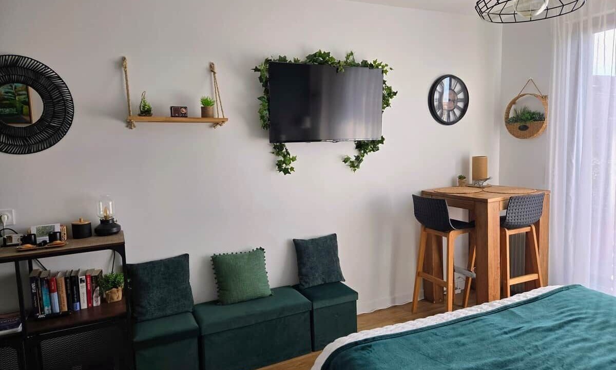 Photo of Bedroom in Eguilles